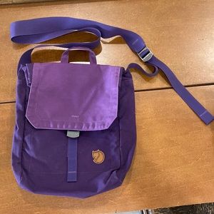 Crossbody Canvas Bag by Fjallraven